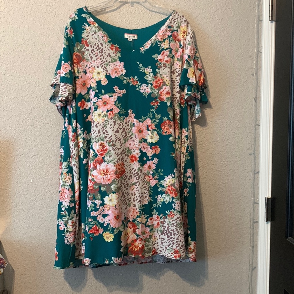 Women’s 2x floral leopard dress